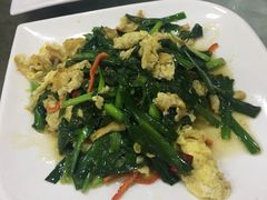 -清真·胖妈妈手抓餐厅(定西路长城宾馆店)