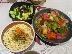 -巴厘龙虾·榜首油焖大虾(音乐学院·沿江酒馆店)