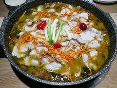 -山城外·非遗酸菜鱼(蜀都万达店)
