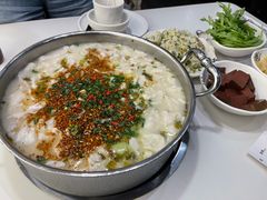 -德林酸菜鱼火锅(南丹店)