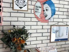-熊猫一间店欧式奶茶铺