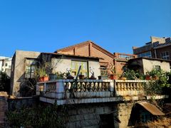 -巴浪鱼咖啡馆 Local Fish