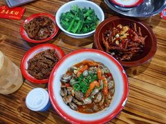 -老三样·美食研究中心(世贸路店)