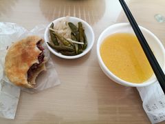 -闫家驴肉火烧(五四店)