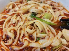 -顺溜·手工刀削面·黑金店(铜锣湾店)