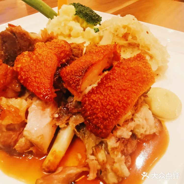 吃肉喝酒届的最强王者-兰巴赫