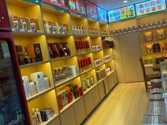 -至铖名酒回收茅台五粮液冬虫夏草