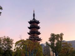 -龙华寺