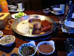 -巴邑火锅·夜宵(港隆广场店)