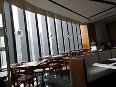 -天际餐厅(广州珠江新城假日酒店)