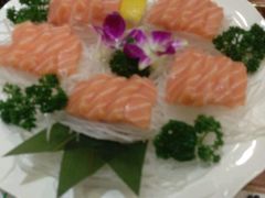 三文鱼-青瓦餐厅·生鱼片·韩园烤肉(西塔店)