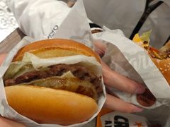 -The Habit Burger Grill 哈比特汉堡(复兴soho店)