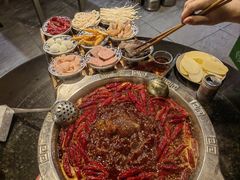 -洞亭火锅(防空洞总店)