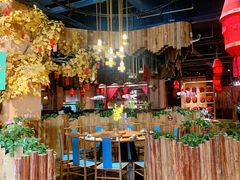 大堂-老滇山寨•云南特色菜•地方菜•民族风情歌舞表演(金碧店)