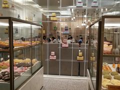 面包甜点陈列柜-奈雪的茶(市百一店)