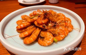 Private Garden Peony Oil Stir-fried Shrimp