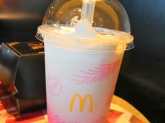 yeyeyeye奶冻款-麦当劳(江湾镇店)