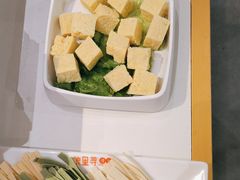 -浪里寻·臻牛养生牛肉火锅(方圆荟店)