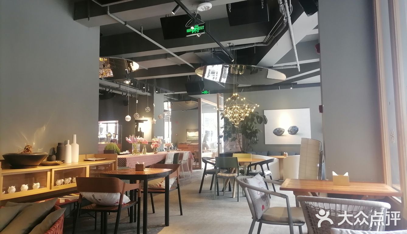 推荐这家西餐厅，有机会再来吃他们的西餐