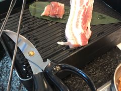 -烤路里·韩国品质自助烤肉(石路天虹4号店)
