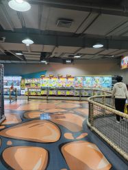 -玩元素·家庭游乐成长中心(香格里拉店)
