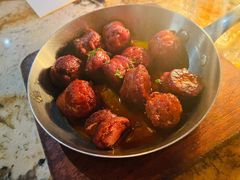 西班牙鸡腿肉香肠铁盘饭-BROWNSTONE布朗石西班牙餐厅(富城店)