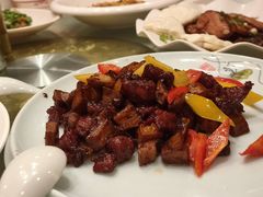 黑椒牛肉粒-鑫巴蜀小镇 · 水煮鱼专研店(玉桥店)