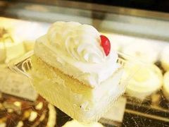 -红宝石·鲜奶小方·海派西点房(南丹店)