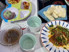 -黄记煌三汁焖锅(新佳丽江汉路店)