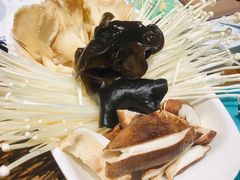 -年巴羊肉铺老铜锅(梅江店)