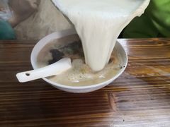 -云南大锅豆浆店