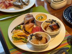 -岷山饭店-芝芝自助餐厅