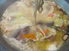 -佬土鹅肠火锅(解放路店)