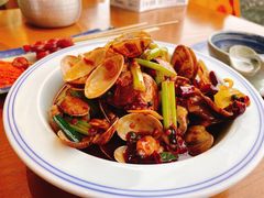 -包整·丝娃娃(一览甲秀楼风景店)