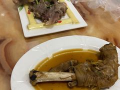 -苏莱特色牛骨滩羊手抓馆(长城东街总店)