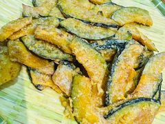 -朋友圈概念餐厅(象山万达广场店)