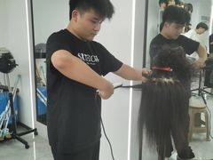-首脑美容美发化妆美甲培训学校(长沙校区)