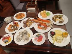 -广州万富希尔顿酒店·感趣自助餐厅·金秋蟹宴生蚝海鲜刺身烧烤
