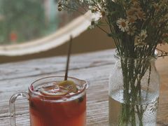 满杯百香果-邊渡咖啡