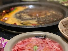 鸭肠-茅草房·河畔园林火锅