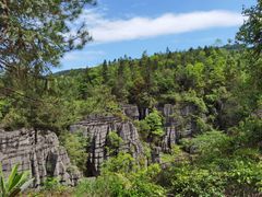 -梭布垭石林景区
