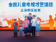 -蓝话筒·少儿成人演讲口才·主持朗诵·戏剧表演(大华第一坊店)