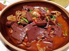 猪血肥肠-千滋百味·醉江澜花园餐厅(街道口店)