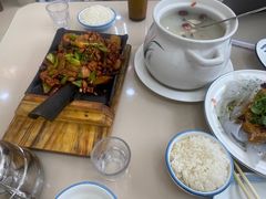 -老码头黑皮肘子锅包肉(文政街店)