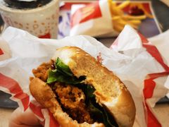 -麦当劳(乳山路店)