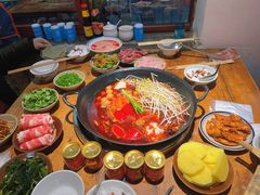 -四小区火锅·巷子里的重庆火锅(花照壁店)
