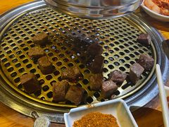 -唯成•韩国炭火烤肉 유성고기