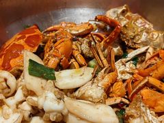 -七欣天香辣蟹火锅(闵行浦江欢乐颂店)