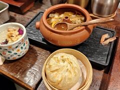 -银米·云南传统过桥米线(双廊黑金冠店)