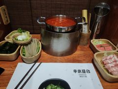 -独食火锅·半米屋台(直营总店)